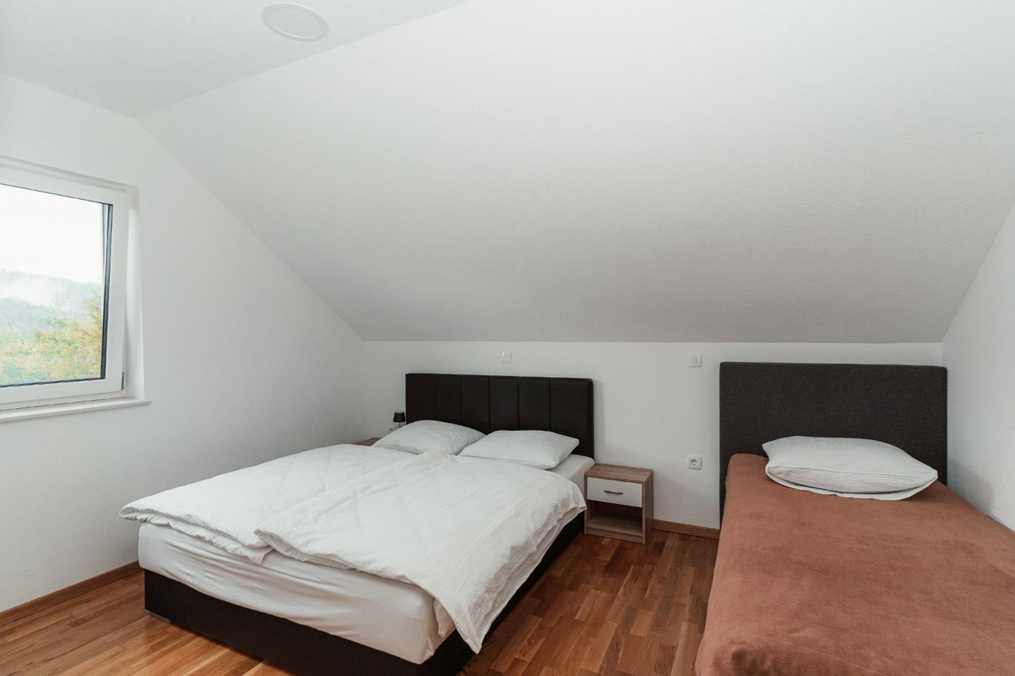 Apartmaji Laznik Apartment