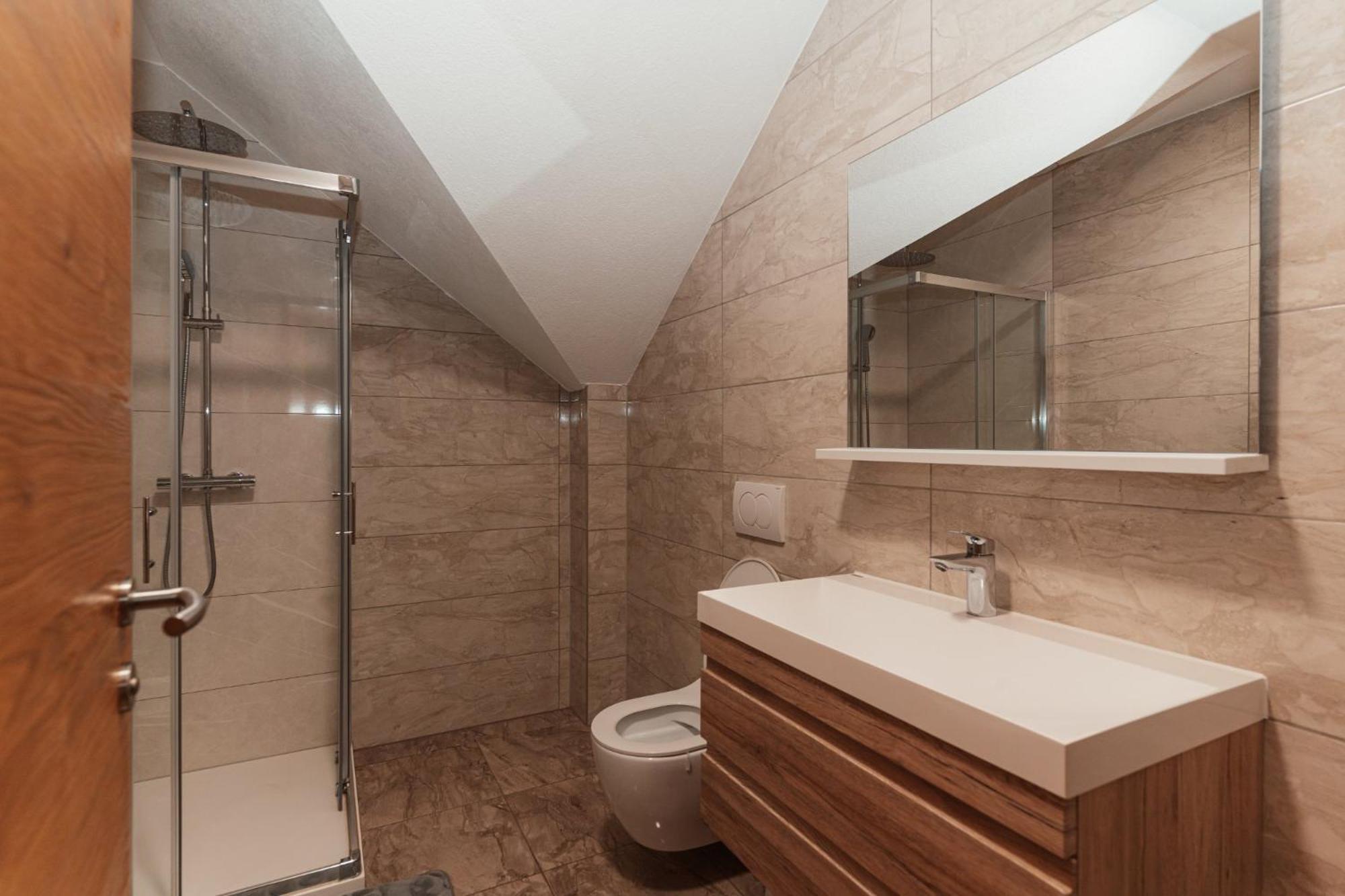 Apartmaji Laznik * Ljubno