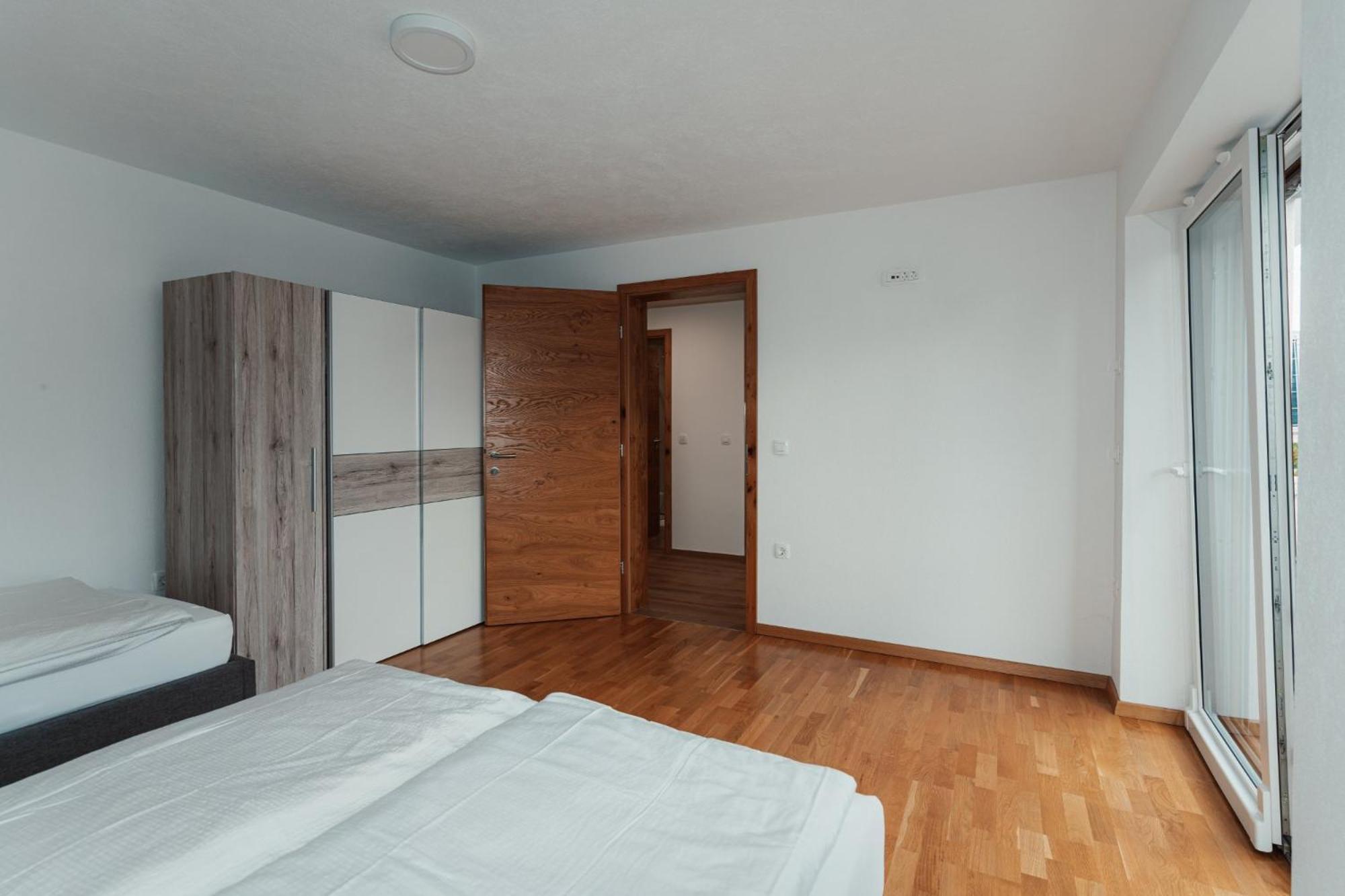 Apartment Apartmaji Laznik