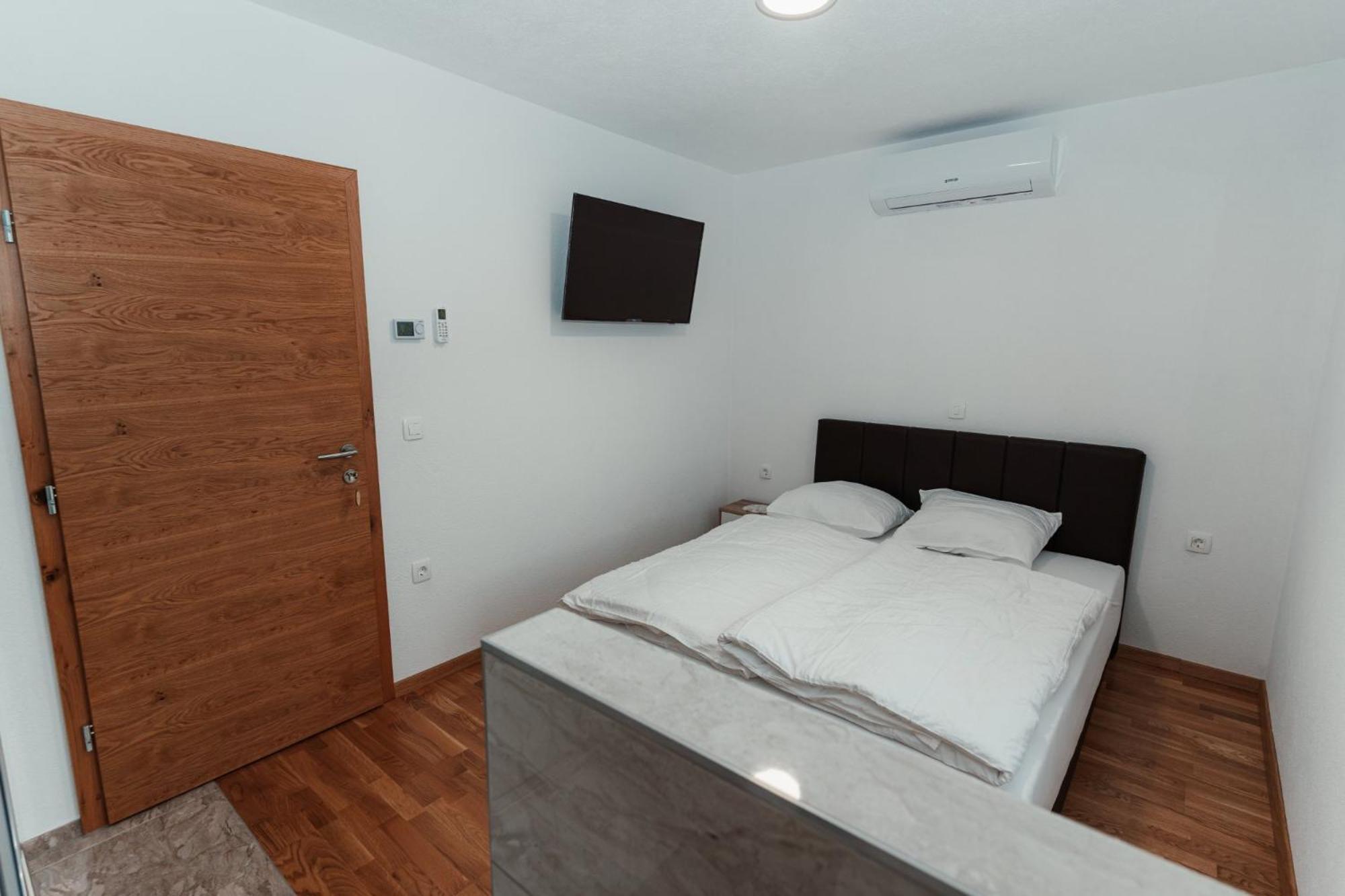 Apartmaji Laznik